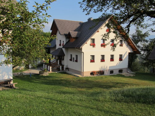 Turistična kmetija Ljubica